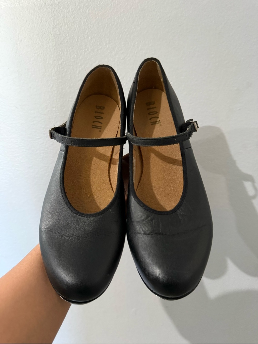 Bloch Black Leather Tap shoes with Strap